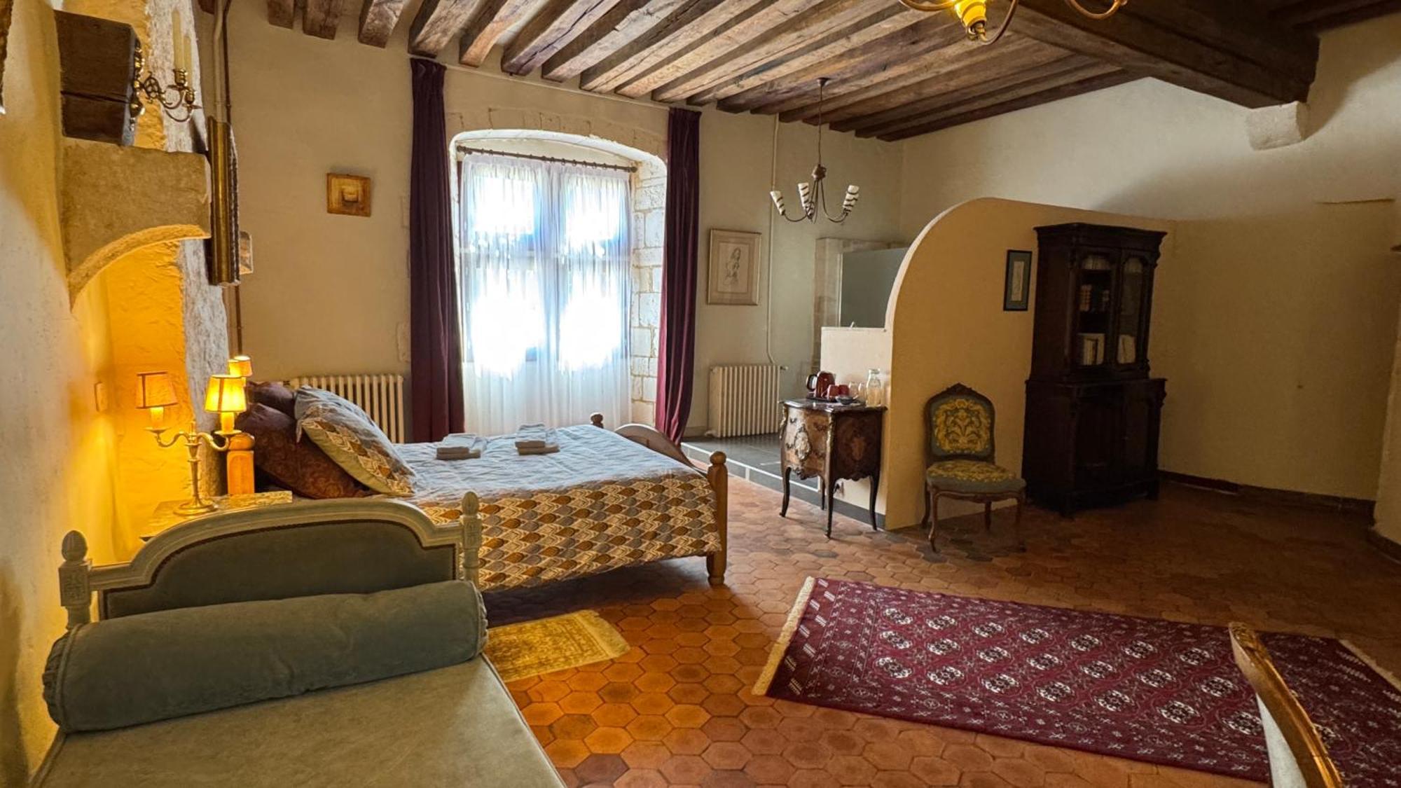 Maison Forte Perreuse Treigny Eksteriør bilde