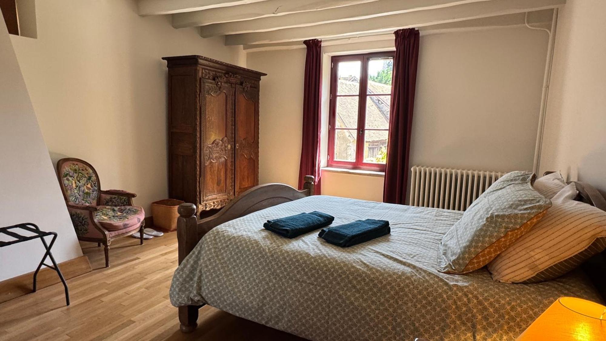 Maison Forte Perreuse Treigny Eksteriør bilde